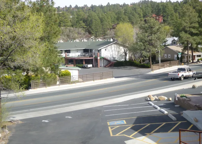 Motel Sierra 2*