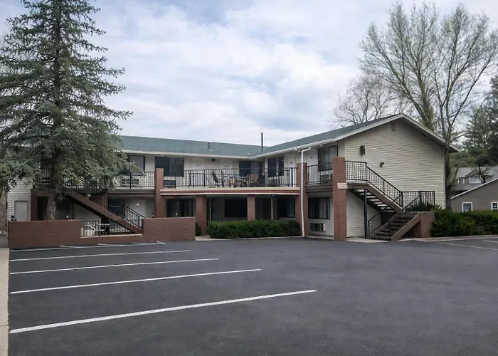 Motel Sierra 2*